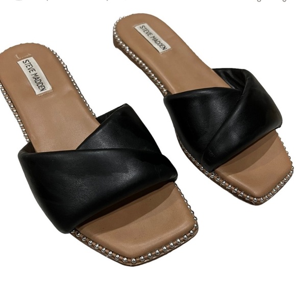 Steve Madden Shoes - Steve Madden 9 Black Abay Flat Studded Cross Over Sandal Vegan